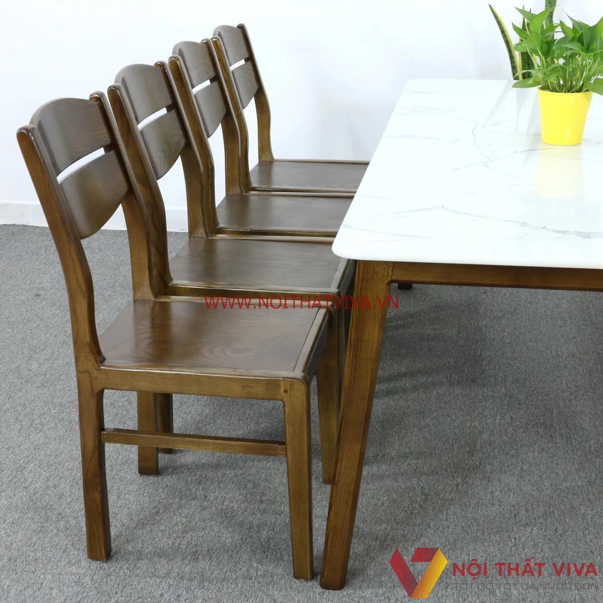 Tạo điểm nhấn cho không phòng bếp rộng lớn với bàn ăn mặt đá 8 ghế Tạo điểm nhấn cho không phòng bếp rộng lớn với bàn ăn mặt đá 8 ghế