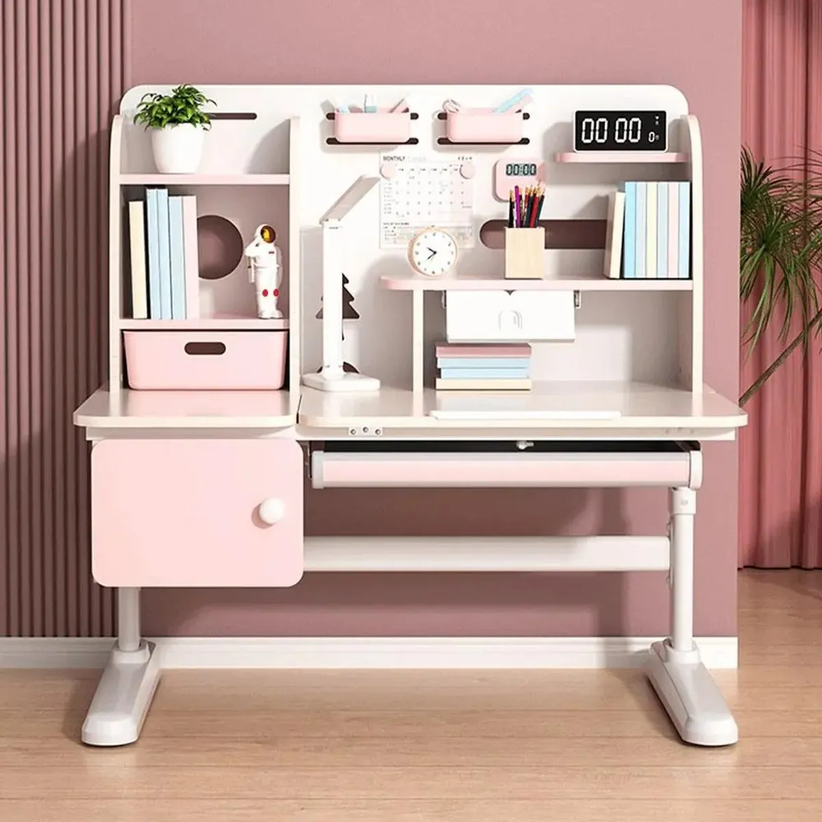 Top 3 mẫu bàn học cho bé gái xinh xắn, cao cấp, khiến bé thích mê Top 3 mẫu bàn học cho bé gái xinh xắn, cao cấp, khiến bé thích mê