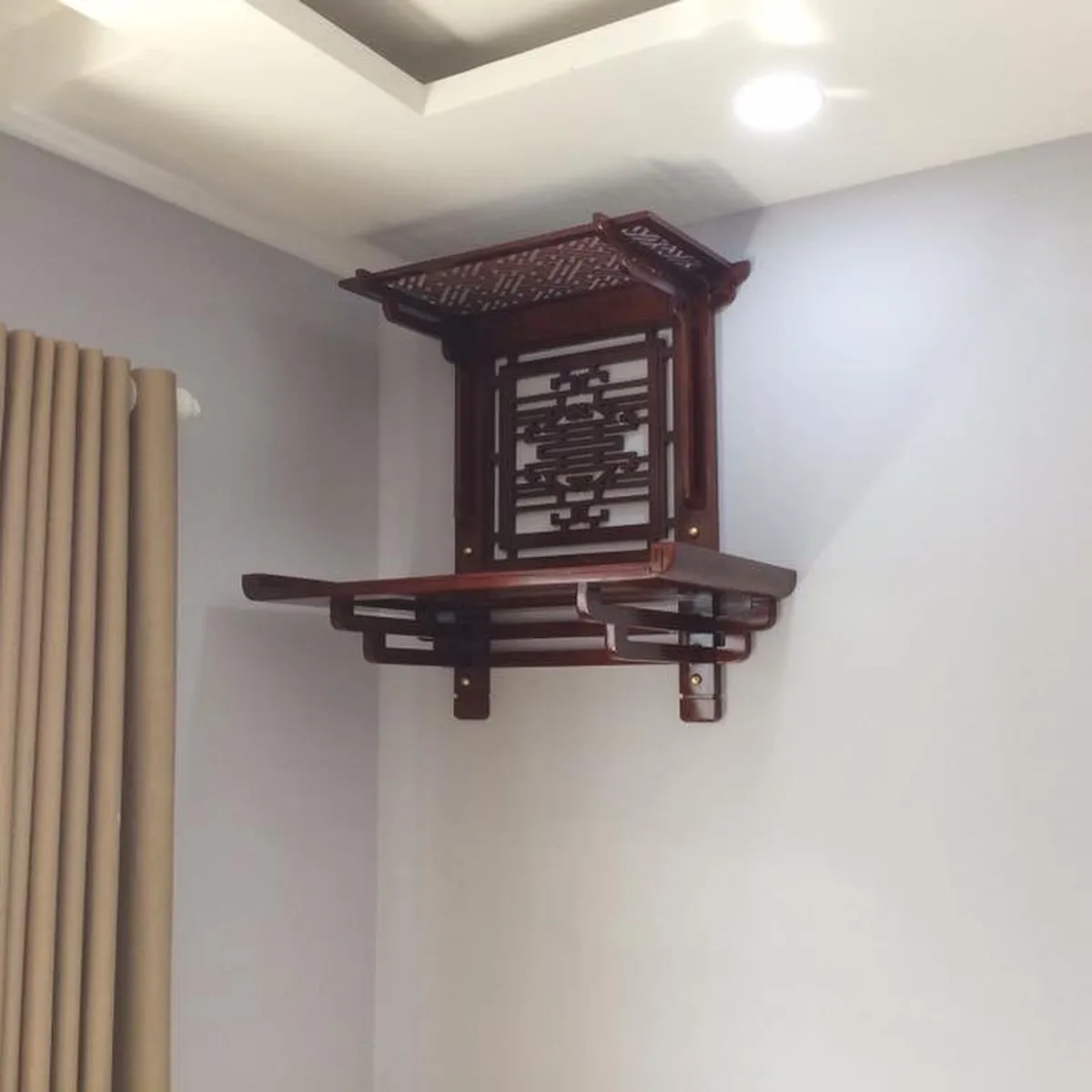 Top 5 Yếu Tố Quan Trọng Cần Lưu Ý Khi Treo Bàn Thờ Theo Phong Thủy Top 5 Yếu Tố Quan Trọng Cần Lưu Ý Khi Treo Bàn Thờ Theo Phong Thủy