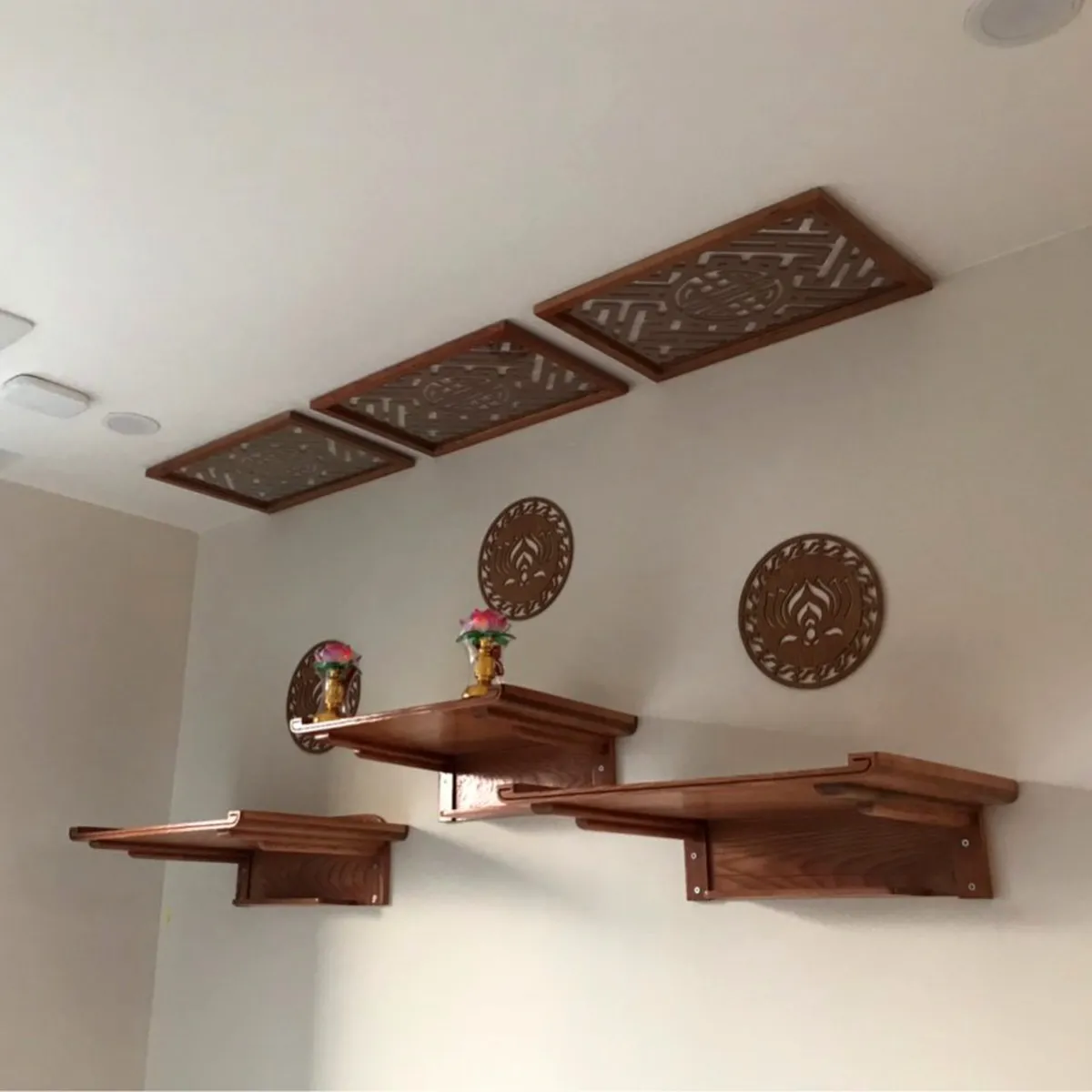 Top 5 Yếu Tố Quan Trọng Cần Lưu Ý Khi Treo Bàn Thờ Theo Phong Thủy Top 5 Yếu Tố Quan Trọng Cần Lưu Ý Khi Treo Bàn Thờ Theo Phong Thủy