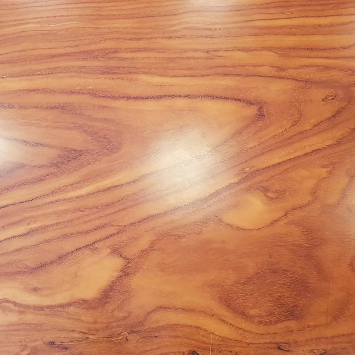 Tủ bếp gỗ gõ đỏ - 5 ưu điểm vượt trội, 3 lý do giá thành luôn cao    Tủ bếp gỗ gõ đỏ - 5 ưu điểm vượt trội, 3 lý do giá thành luôn cao