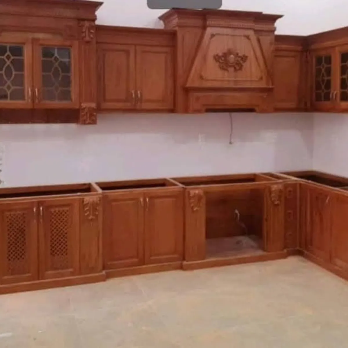 Tủ Bếp Gỗ Tự Nhiên Loại Nào Tốt? Tiêu Chí Lựa Chọn Và Báo Giá Hiện Nay Tủ Bếp Gỗ Tự Nhiên Loại Nào Tốt? Tiêu Chí Lựa Chọn Và Báo Giá Hiện Nay