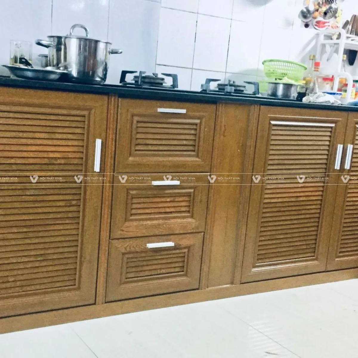 Tủ bếp nhôm nội thất Omega là gì? Ưu điểm, mẫu đẹp và báo giá chi tiết  Tủ bếp nhôm nội thất Omega là gì? Ưu điểm, mẫu đẹp và báo giá chi tiết
