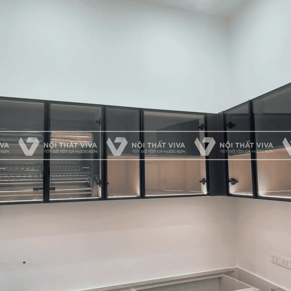 Tủ cánh kính: Ưu điểm và những ứng dụng phổ biến vào không gian nội thất   Tủ cánh kính: Ưu điểm và những ứng dụng phổ biến vào không gian nội thất