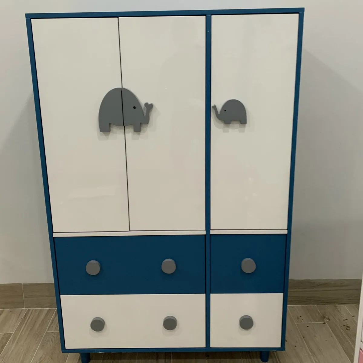 Tủ Quần Áo Cho Bé Trai Tủ Quần Áo Cho Bé Trai