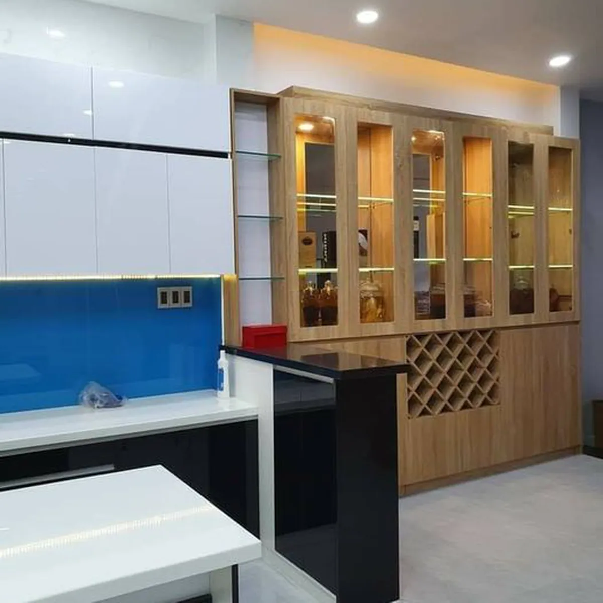 Tủ rượu âm tường phòng khách - điểm nhấn cho ngôi nhà của bạn Tủ rượu âm tường phòng khách - điểm nhấn cho ngôi nhà của bạn