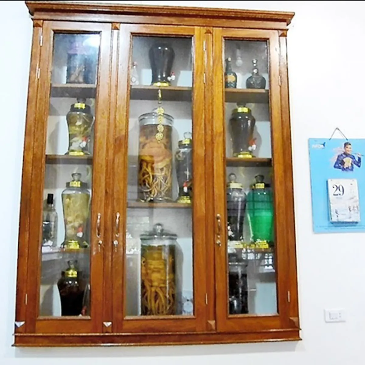 Tủ rượu âm tường phòng khách - điểm nhấn cho ngôi nhà của bạn Tủ rượu âm tường phòng khách - điểm nhấn cho ngôi nhà của bạn