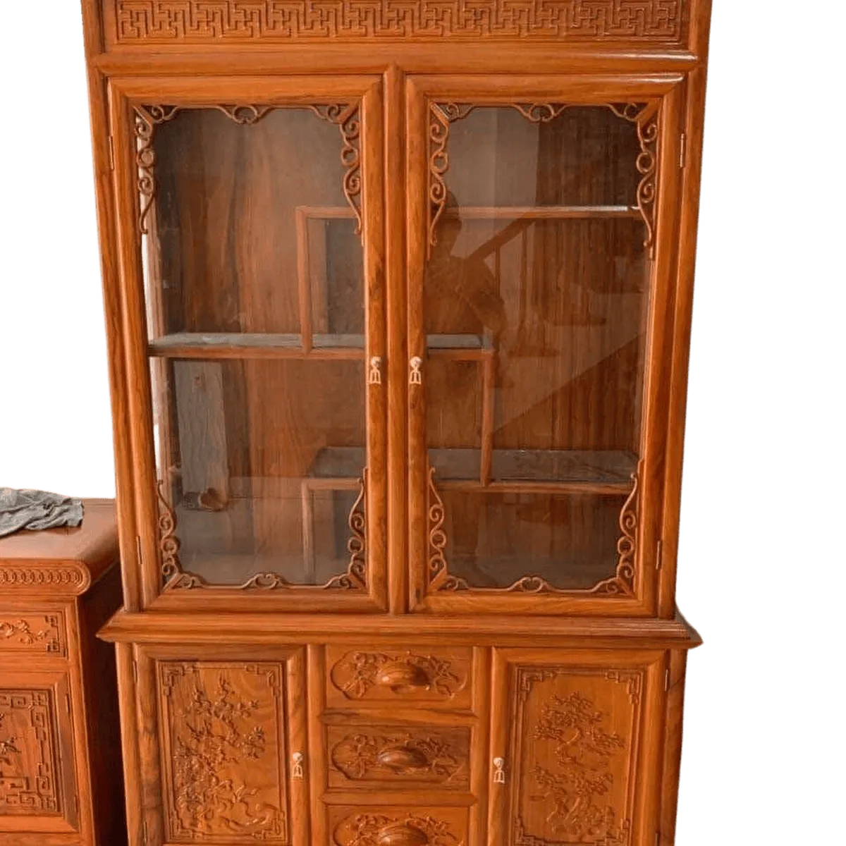 Tủ Rượu Gỗ Gõ Đỏ Có Những Mẫu Nào Đẹp, Cao Cấp, Báo Giá Rẻ Hiện Nay? Tủ Rượu Gỗ Gõ Đỏ Có Những Mẫu Nào Đẹp, Cao Cấp, Báo Giá Rẻ Hiện Nay?