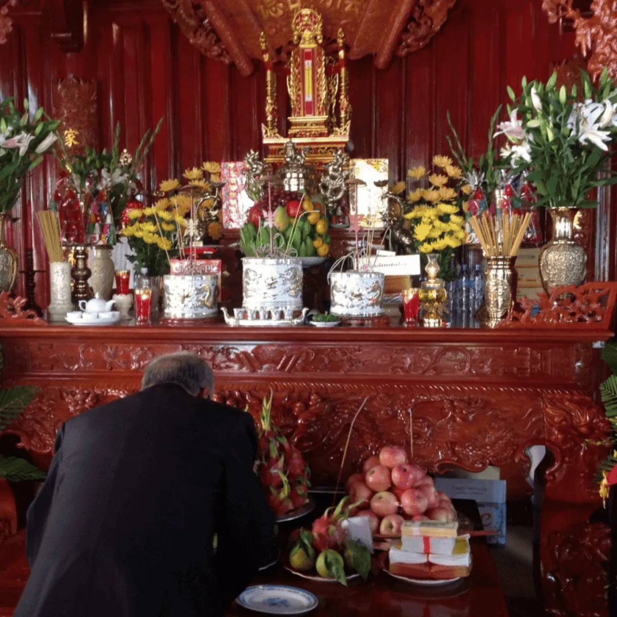 Tủ Thờ Cẩn - Nét Đẹp Truyền Thống Không Gian Thờ Cúng Việt Tủ Thờ Cẩn - Nét Đẹp Truyền Thống Không Gian Thờ Cúng Việt