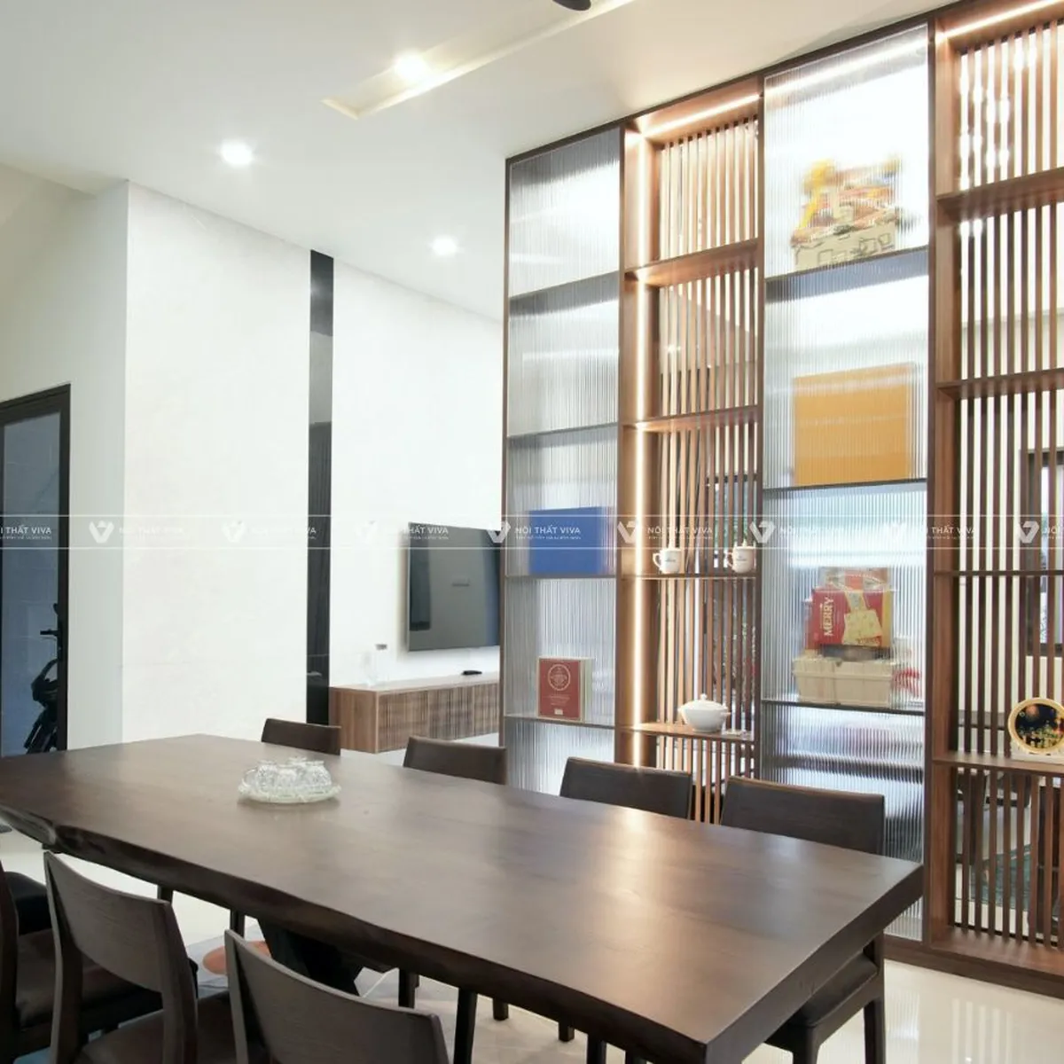 Vách kính ngăn phòng khách là gì? Ưu nhược điểm và cách lựa chọn phù hợp Vách kính ngăn phòng khách là gì? Ưu nhược điểm và cách lựa chọn phù hợp