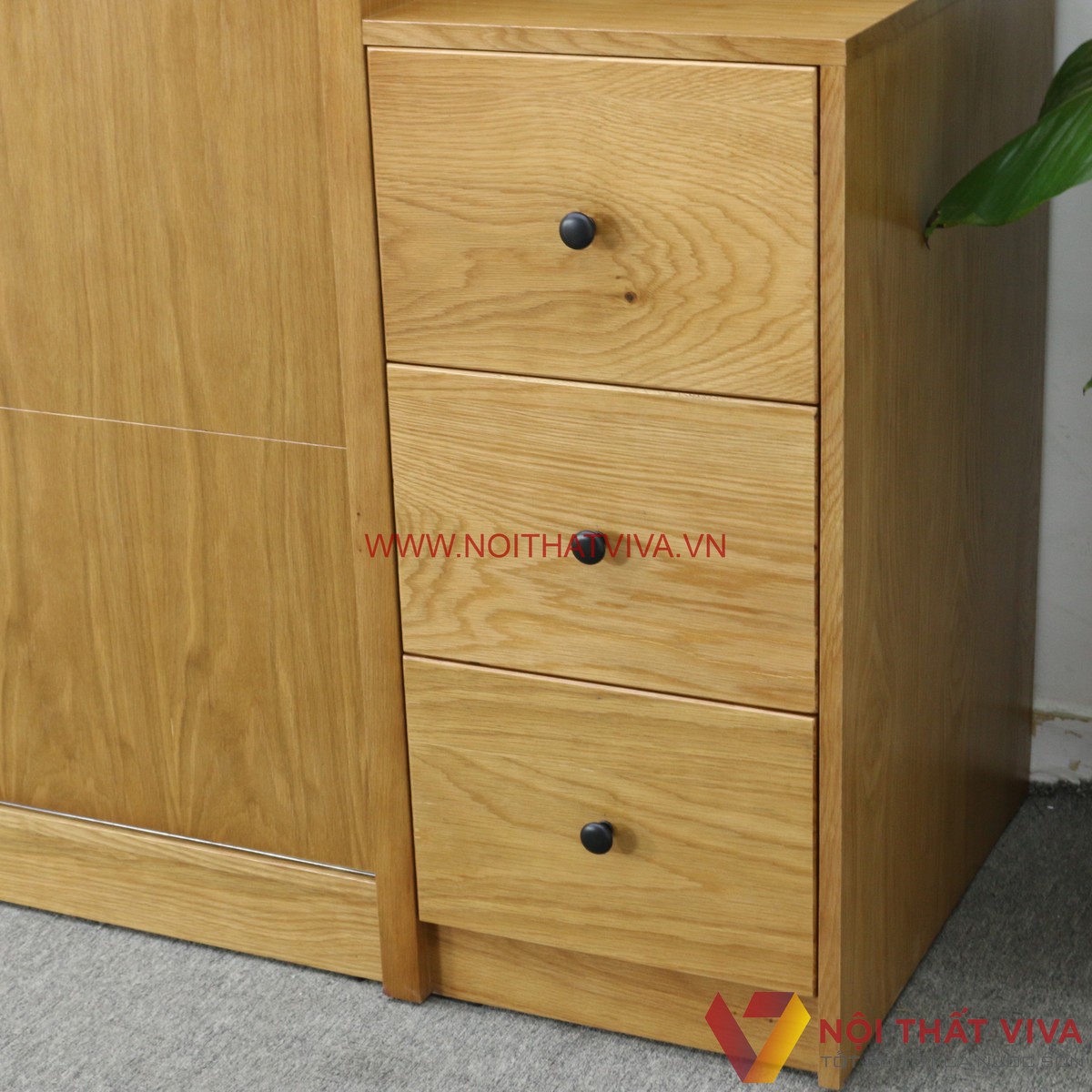 Điều gì giúp tủ áo gỗ Sồi Mỹ chinh phục người dùng Việt?