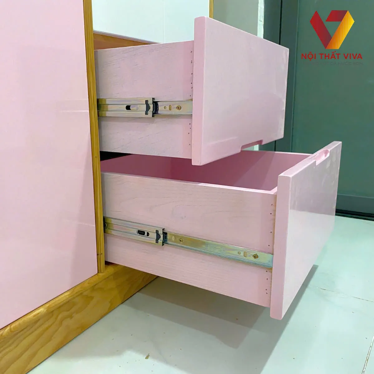 Tủ Quần Áo Cho Bé Gái