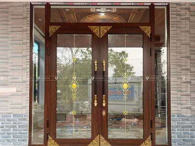  15+ mẫu cửa nhôm kính hoa văn đẹp, sang trọng, báo giá chi tiết mới nhất 2025