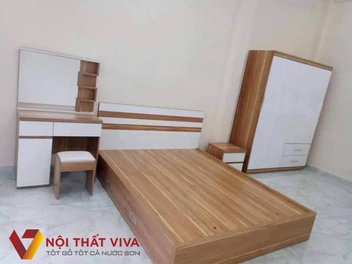 Bộ bàn ghế bán kèm combo phòng ngủ giá tốt, đủ tiện ích.