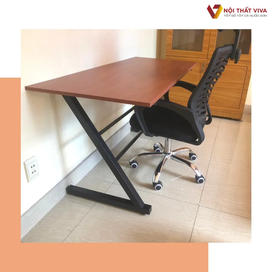 Bàn Làm Việc Gỗ Công Nghiệp