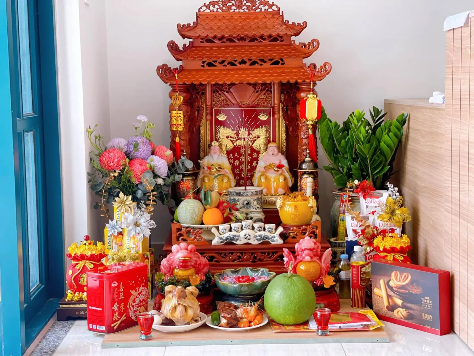 Bàn Thờ Thần Tài - Ông Địa