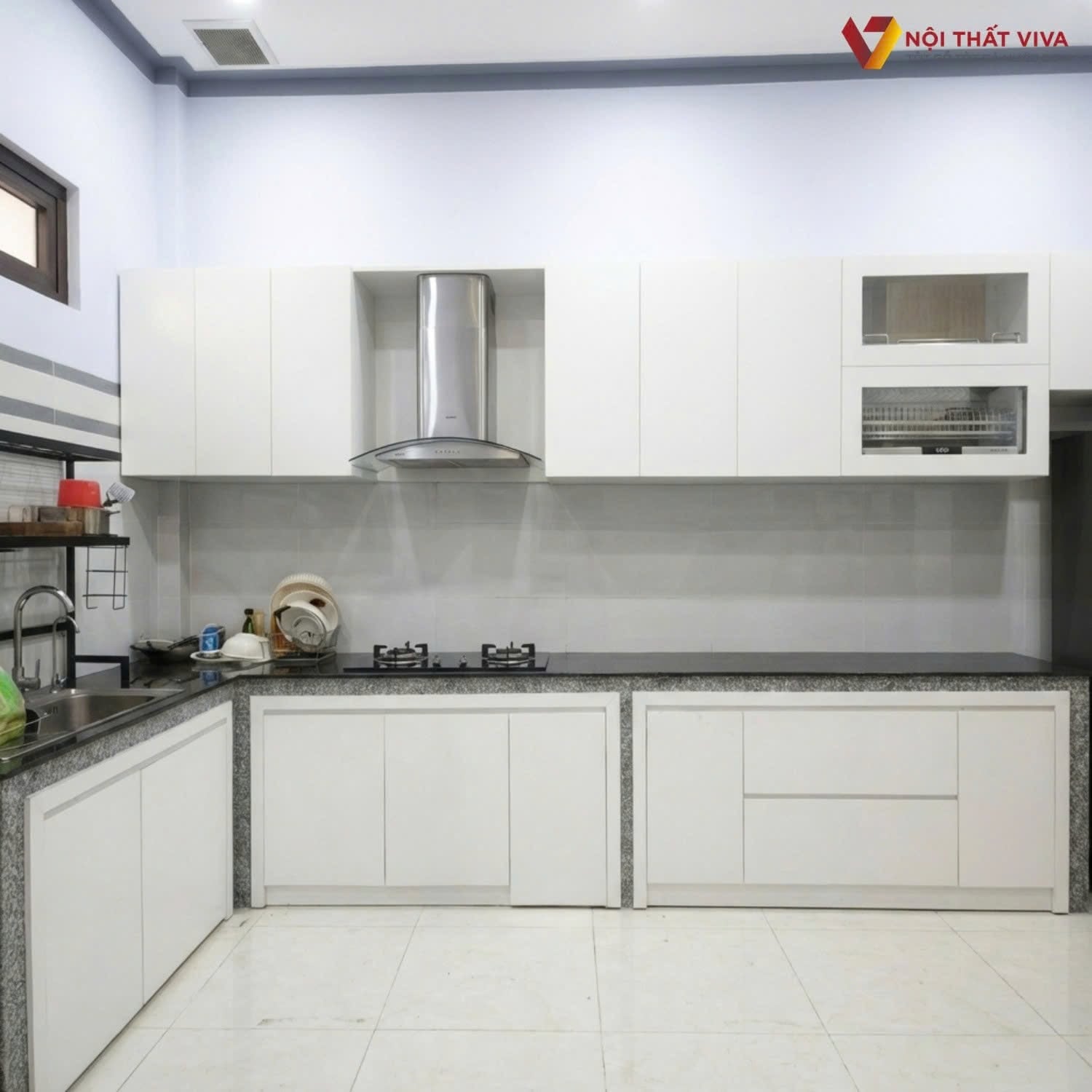 Combo bếp cho căn hộ nhỏ: tủ chữ I b&agrave;n ăn 4 ghế
