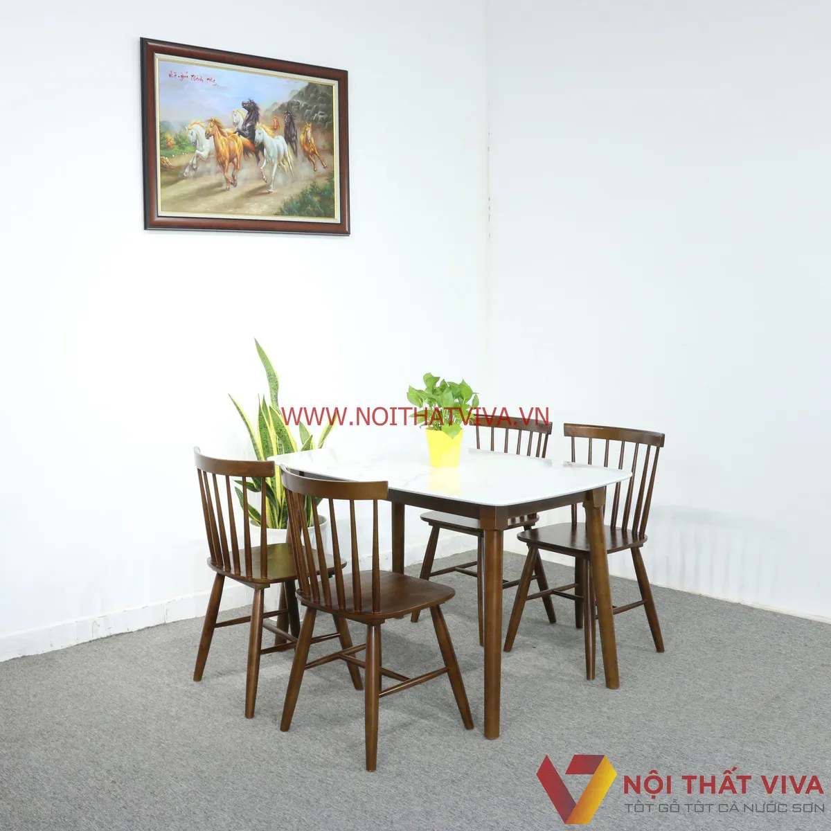 Giải đáp thắc mắc về các mẫu bàn ăn 4 ghế đang gây “sốt” thị trường