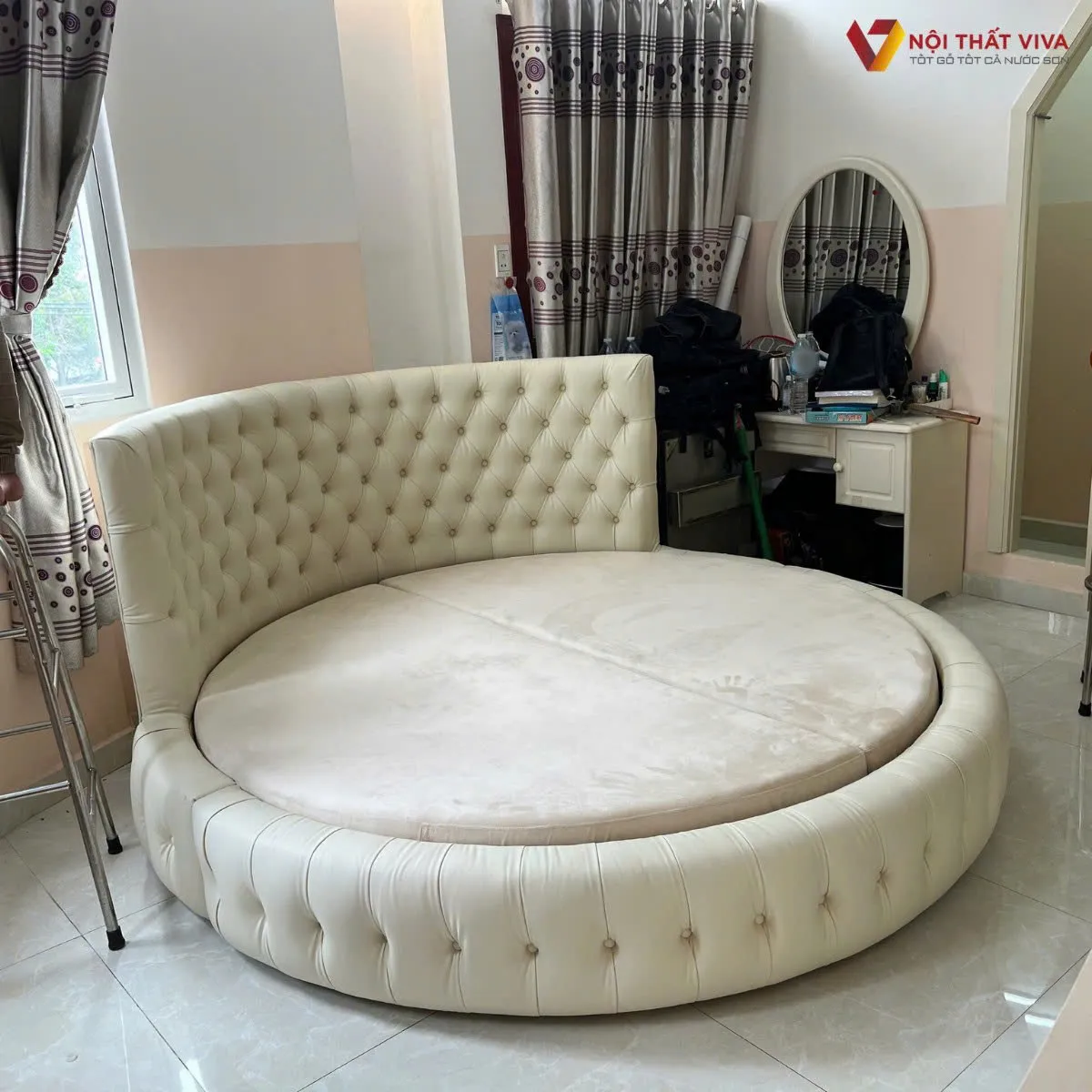 Giường Tr&ograve;n