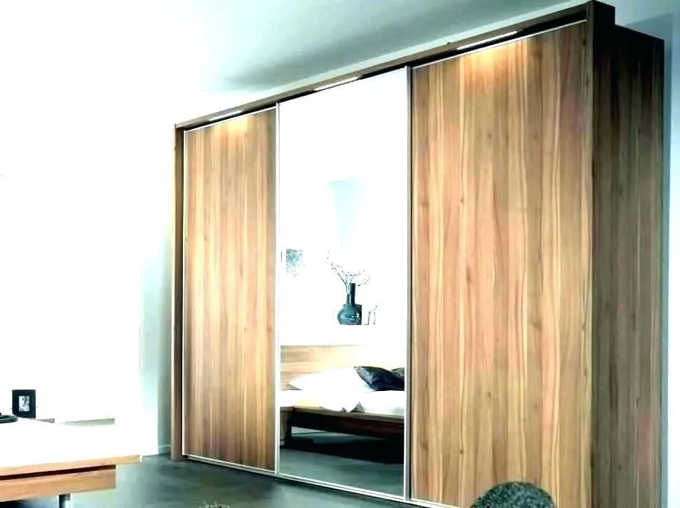 Tủ quần áo cửa lùa có gương và những lợi ích không ngờ