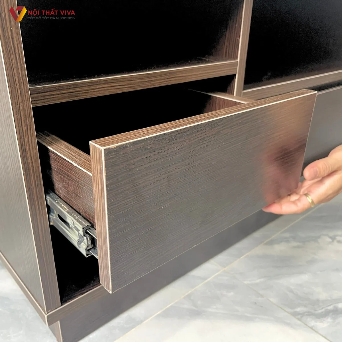 Kệ Tivi
