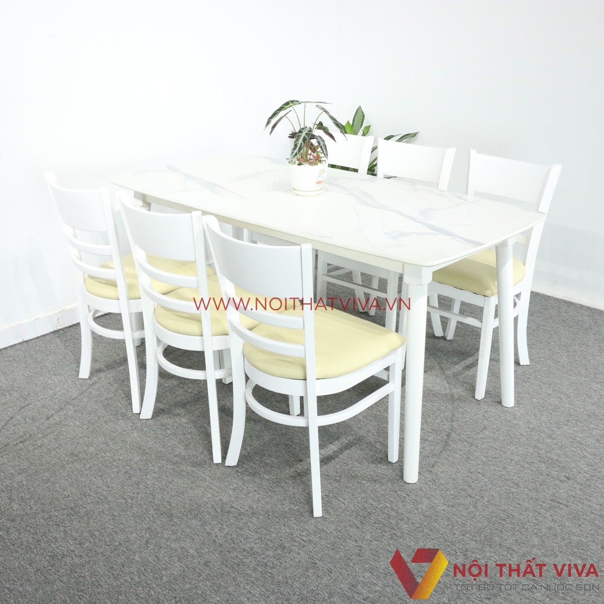 Những mẫu bàn ăn gỗ đẹp không thể bỏ qua trong dịp năm mới