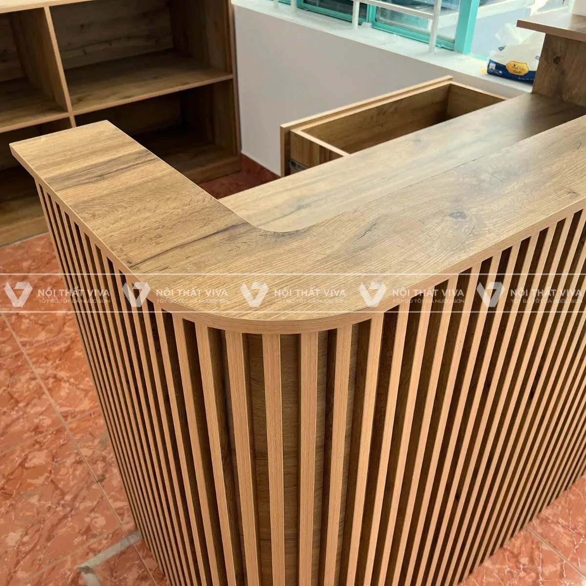 Quầy Lễ Tân Gỗ Tự Nhiên