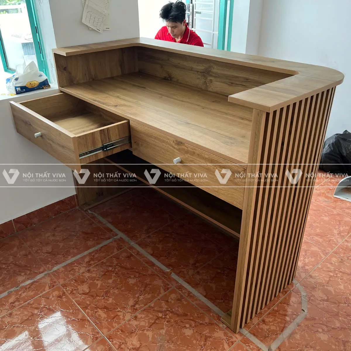 Quầy Lễ Tân Gỗ Tự Nhiên
