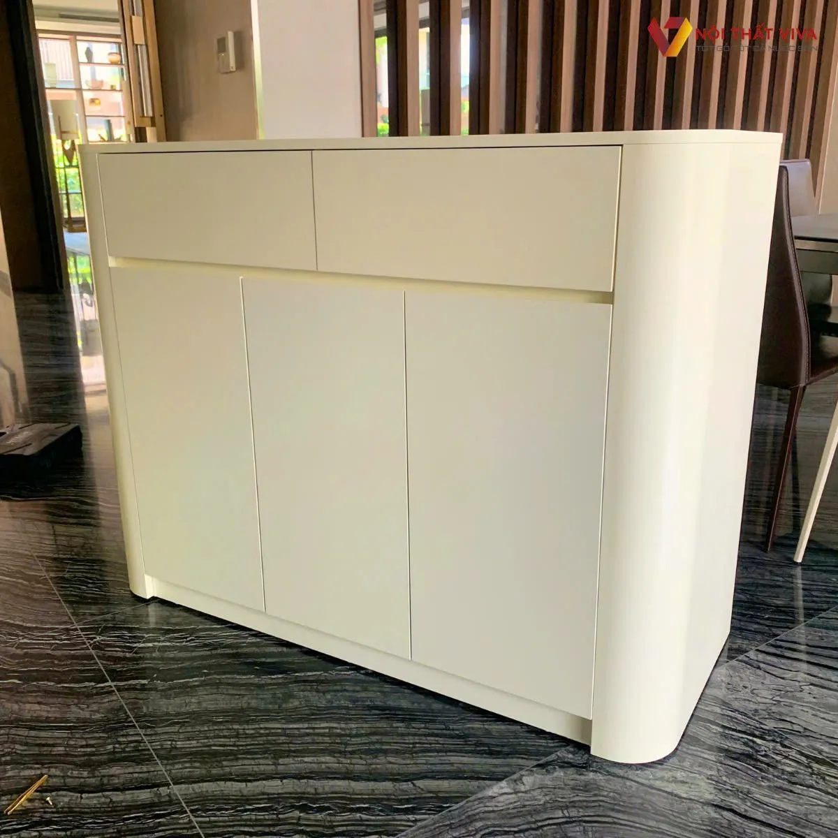 Quầy lễ tân gỗ công nghiệp