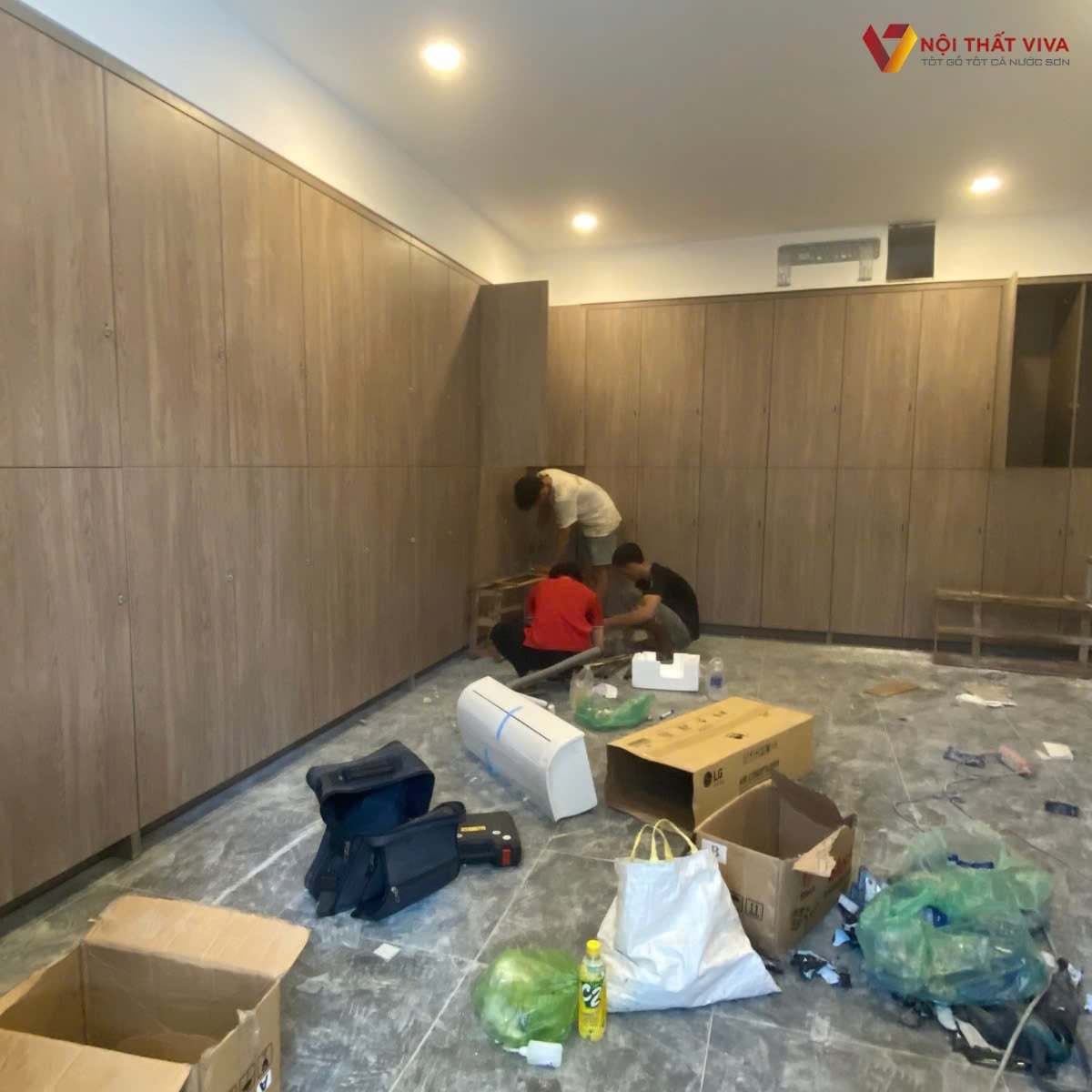 Ho&agrave;n thiện cải tạo ph&ograve;ng để đồ với tủ nhiều ngăn cho kh&aacute;ch h&agrave;ng của Nội thất Viva.