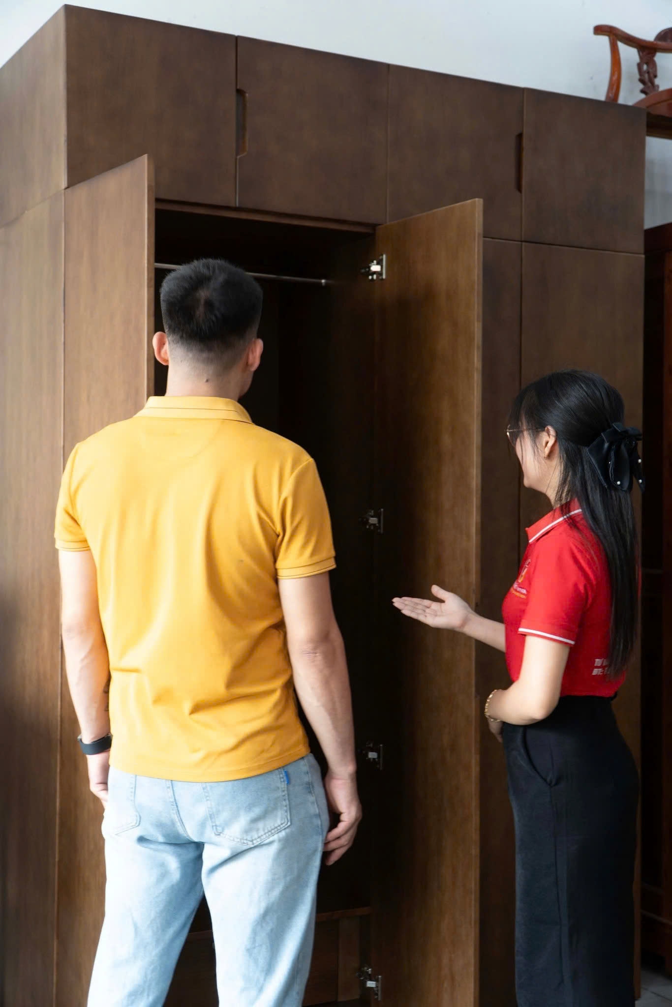 Thanh L&yacute; H&agrave;ng Trưng B&agrave;y gi&aacute; rẻ tận gốc, h&agrave;ng chuẩn chất lượng cao