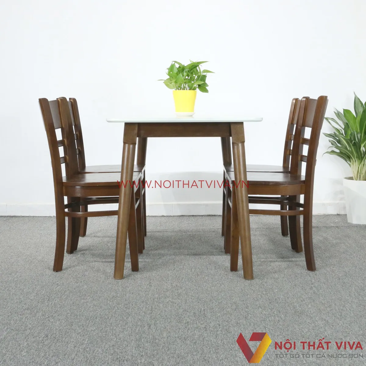 Tổng hợp những bộ bàn ăn 4 ghế TPHCM giá rẻ cho mọi nhà 