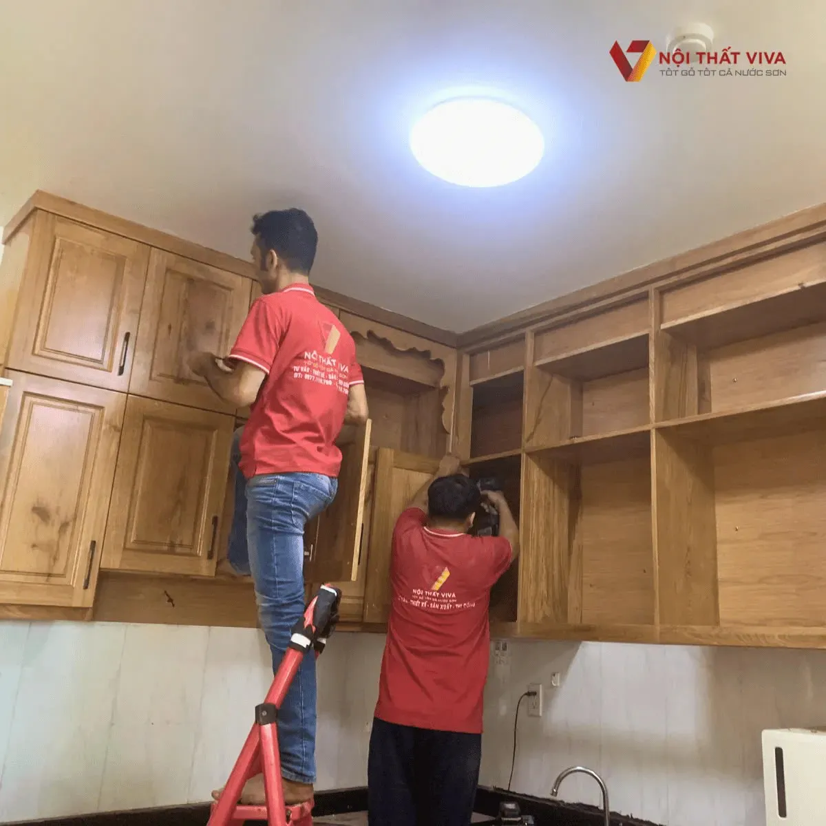 Tủ Bếp Gỗ Tự Nhiên