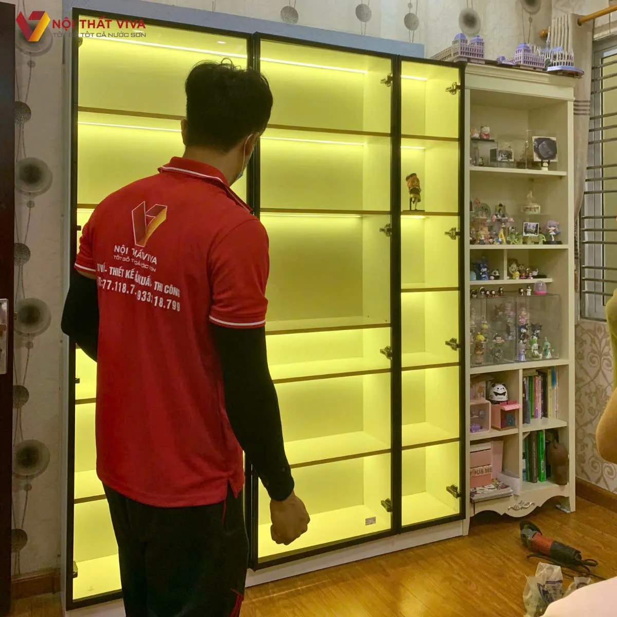 Tủ Kính Trưng Bày