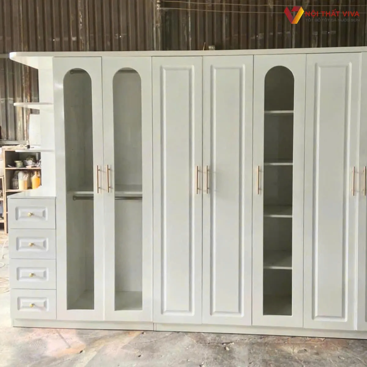 Tủ Quần Áo Cổ Điển