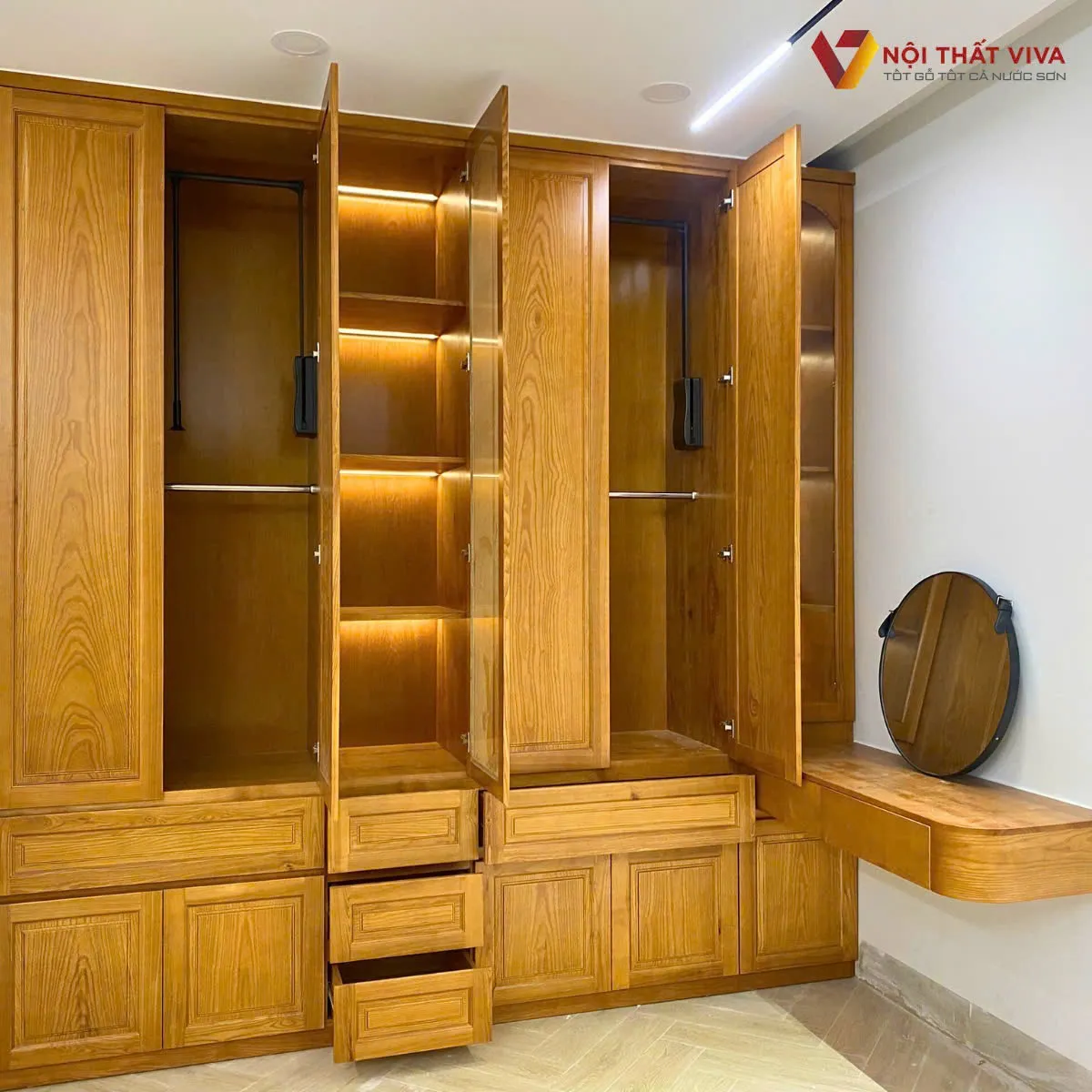 Tủ Quần Áo Kịch Trần