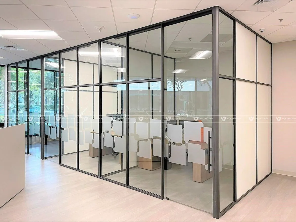 Vách Kính Ngăn Phòng