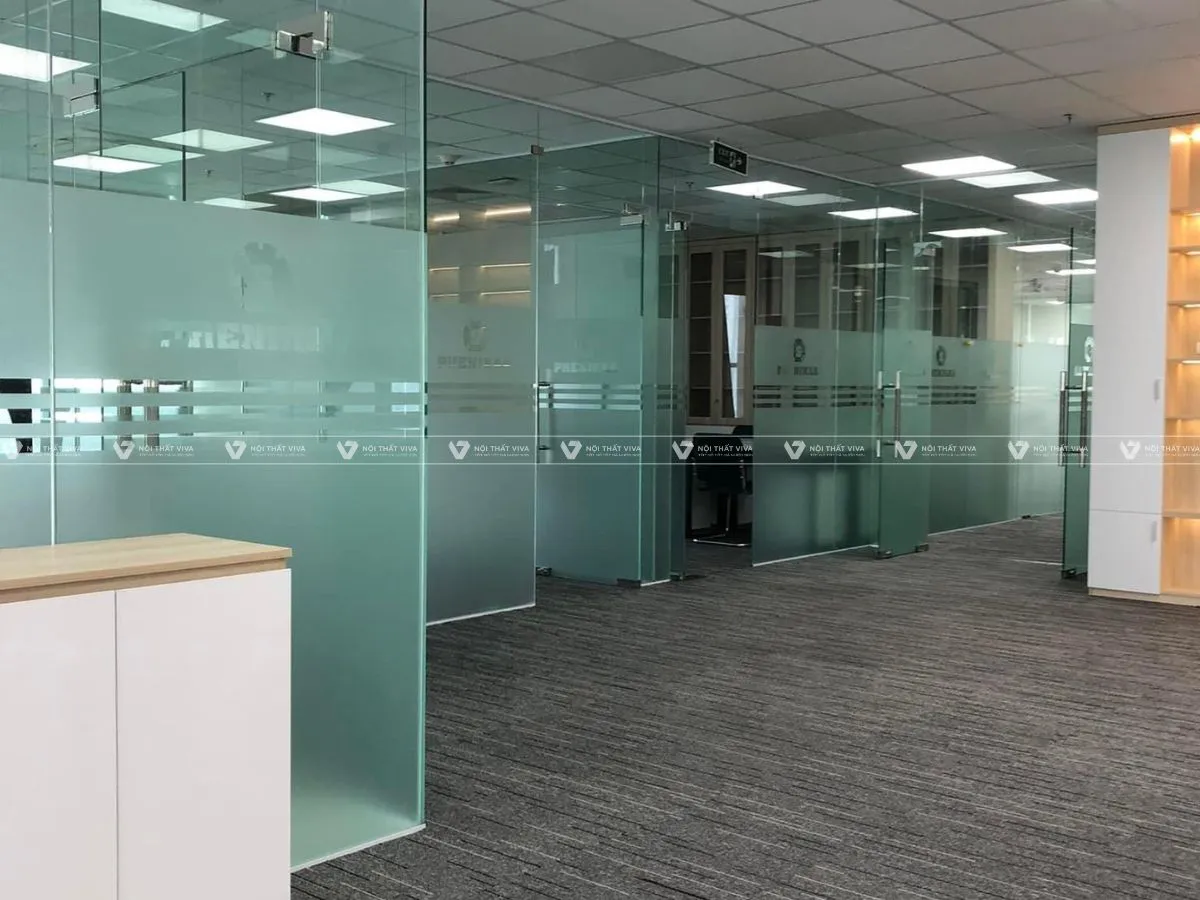 Vách Kính Ngăn Phòng