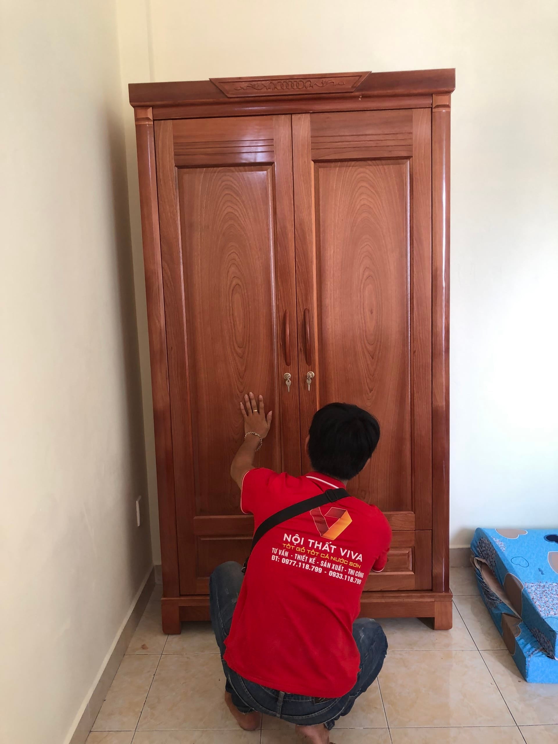 Tủ quần áo gỗ tự nhiên đẹp theo xu hướng hiện đại có gì đặc biệt?