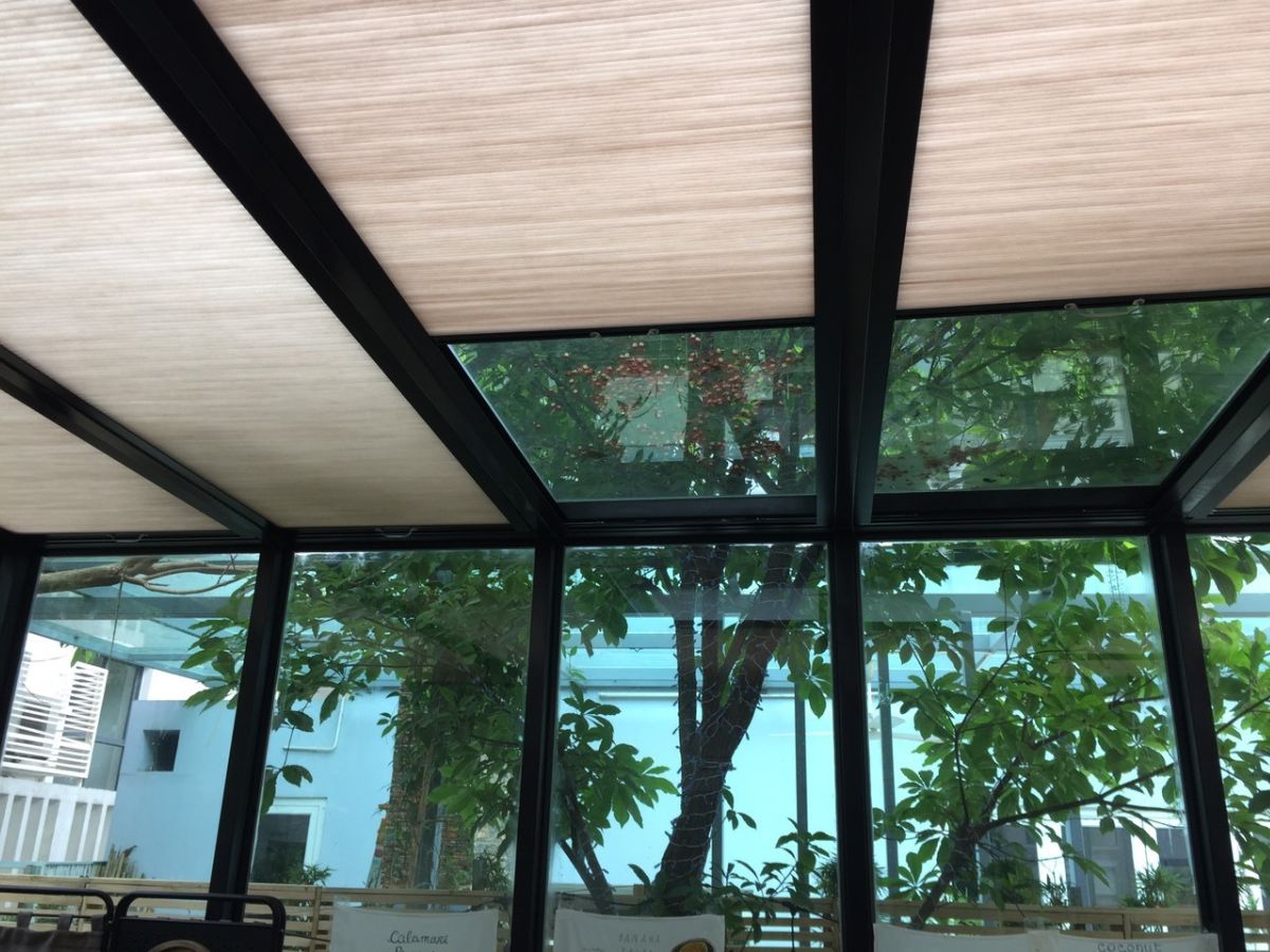 Tìm hiểu mái kính di động: ưu điểm, ứng dụng và báo giá chi tiết