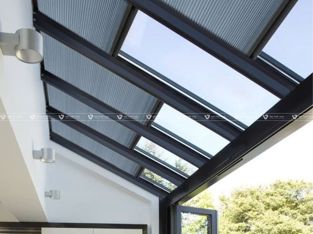 Tìm hiểu mái kính di động: ưu điểm, ứng dụng và báo giá chi tiết