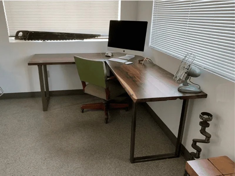 Tổng hợp các mẫu bàn gỗ làm việc tại nhà đẹp, tiện lợi, giá tốt nhất 