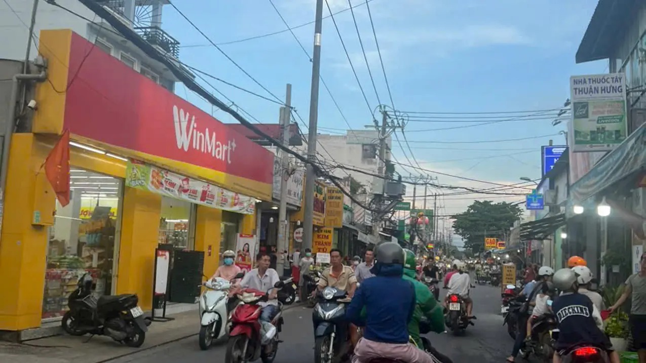 Top 3 con đường nội thất phường Đông Hưng Thuận “săn” tủ quần áo xịn, rẻ