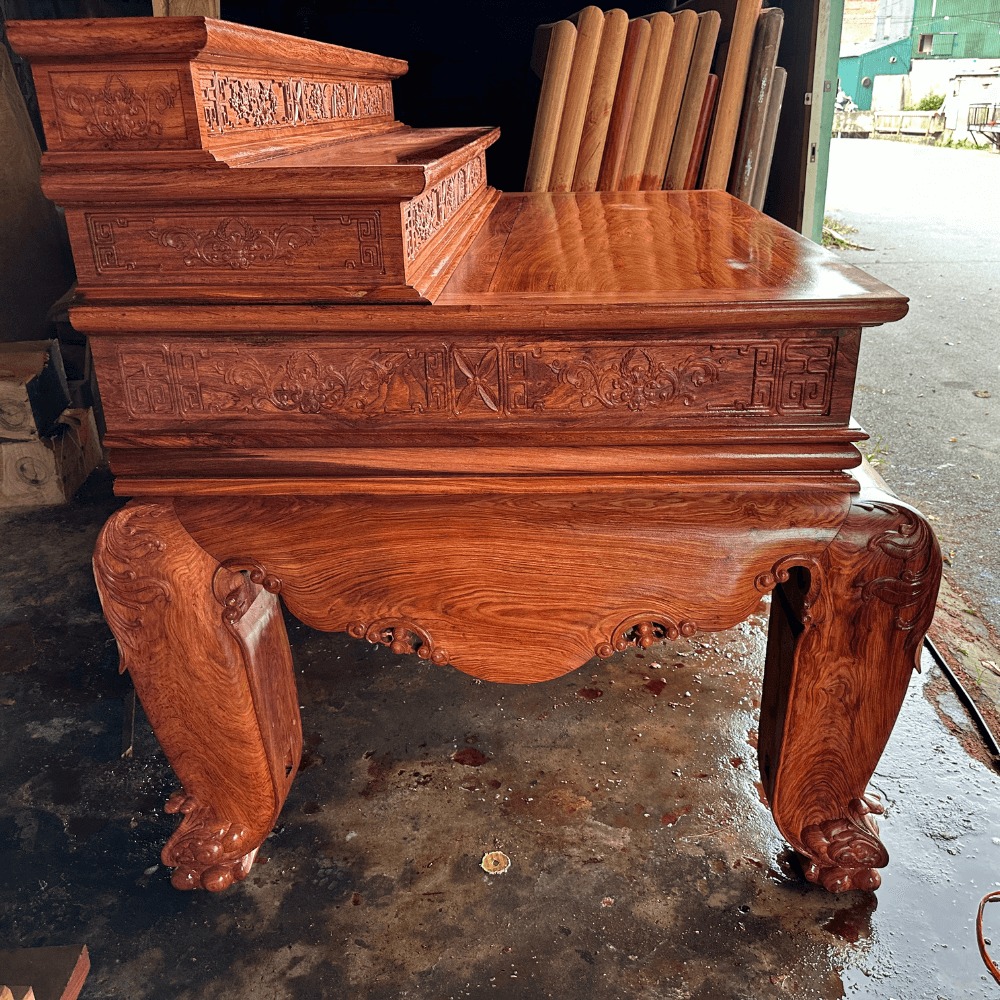 Top 5+ mẫu sập thờ đơn giản đẹp, chuẩn phong thủy được ưa chuộng hiện nay