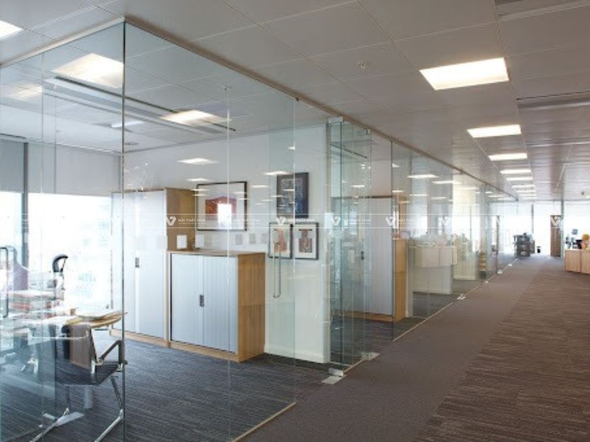 TOP 5 mẫu vách kính văn phòng đẹp kèm báo giá thi công chi tiết  TOP 5 mẫu vách kính văn phòng đẹp kèm báo giá thi công chi tiết