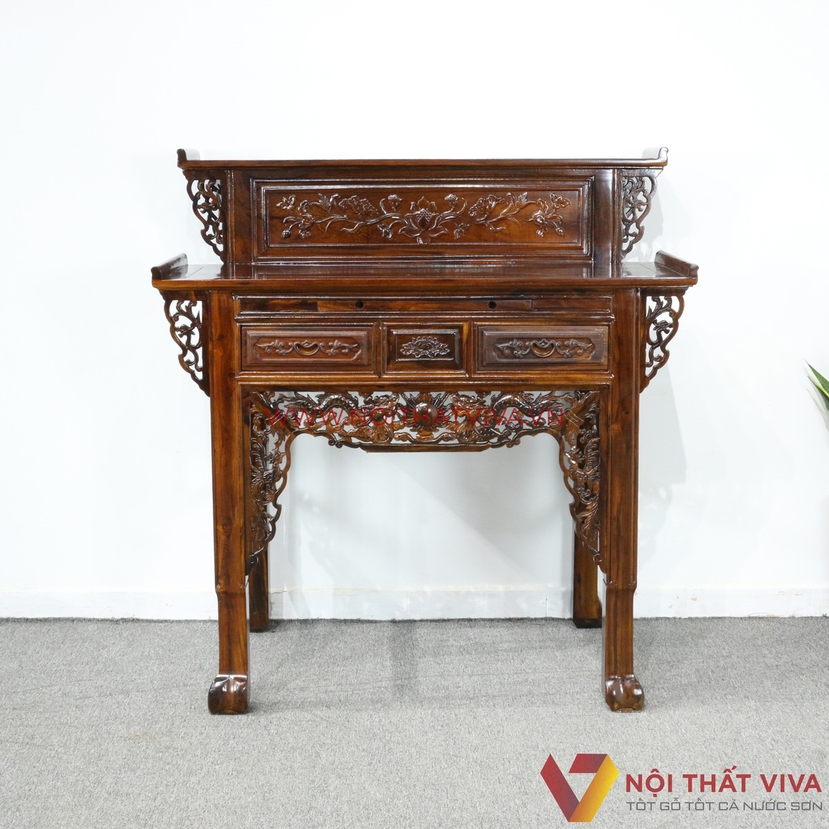 Top 6+ mẫu b&agrave;n thờ gỗ đẹp, chuẩn phong thủy b&aacute;n chạy nhất hiện nay