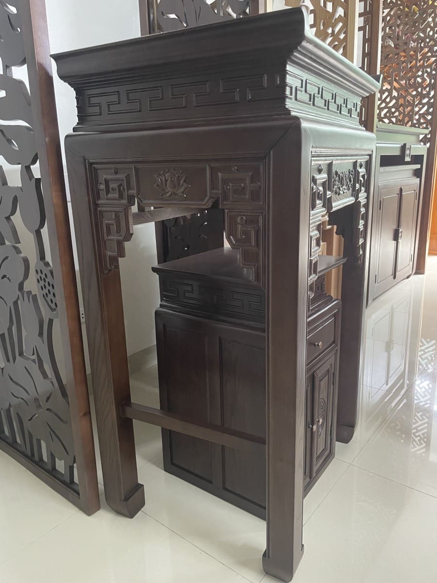 Top 7 bàn thờ hiện đại "chuẩn gu" cho chung cư nhỏ, hợp xu hướng