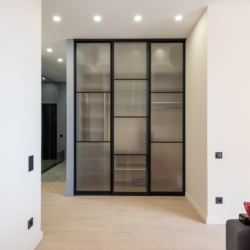 Top 9 mẫu tủ nhôm cánh kính hiện đại, đẹp nhất kèm báo giá chi tiết