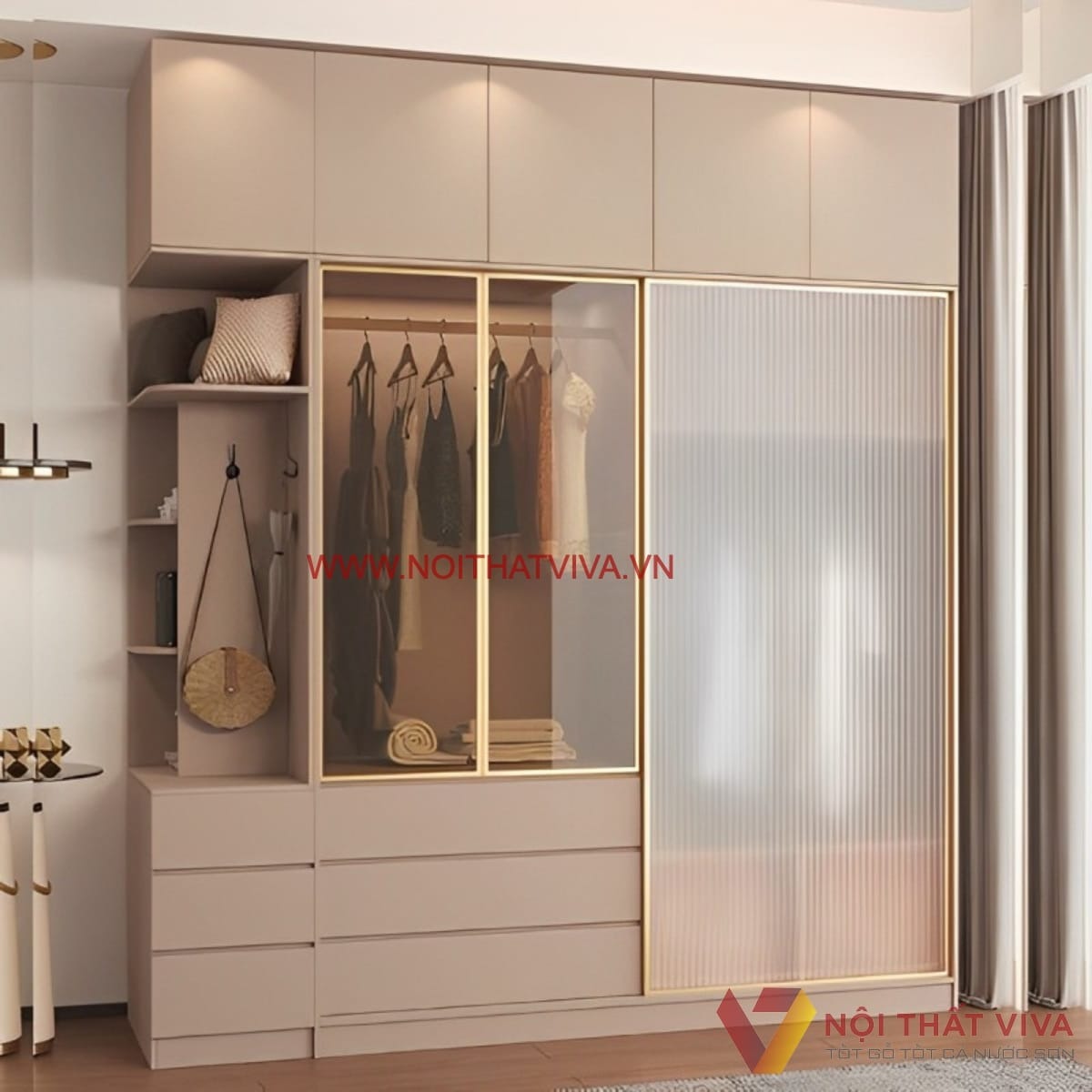 Tủ áo kịch trần cửa kính có gì đặc biệt? Ưu, nhược điểm cần biết