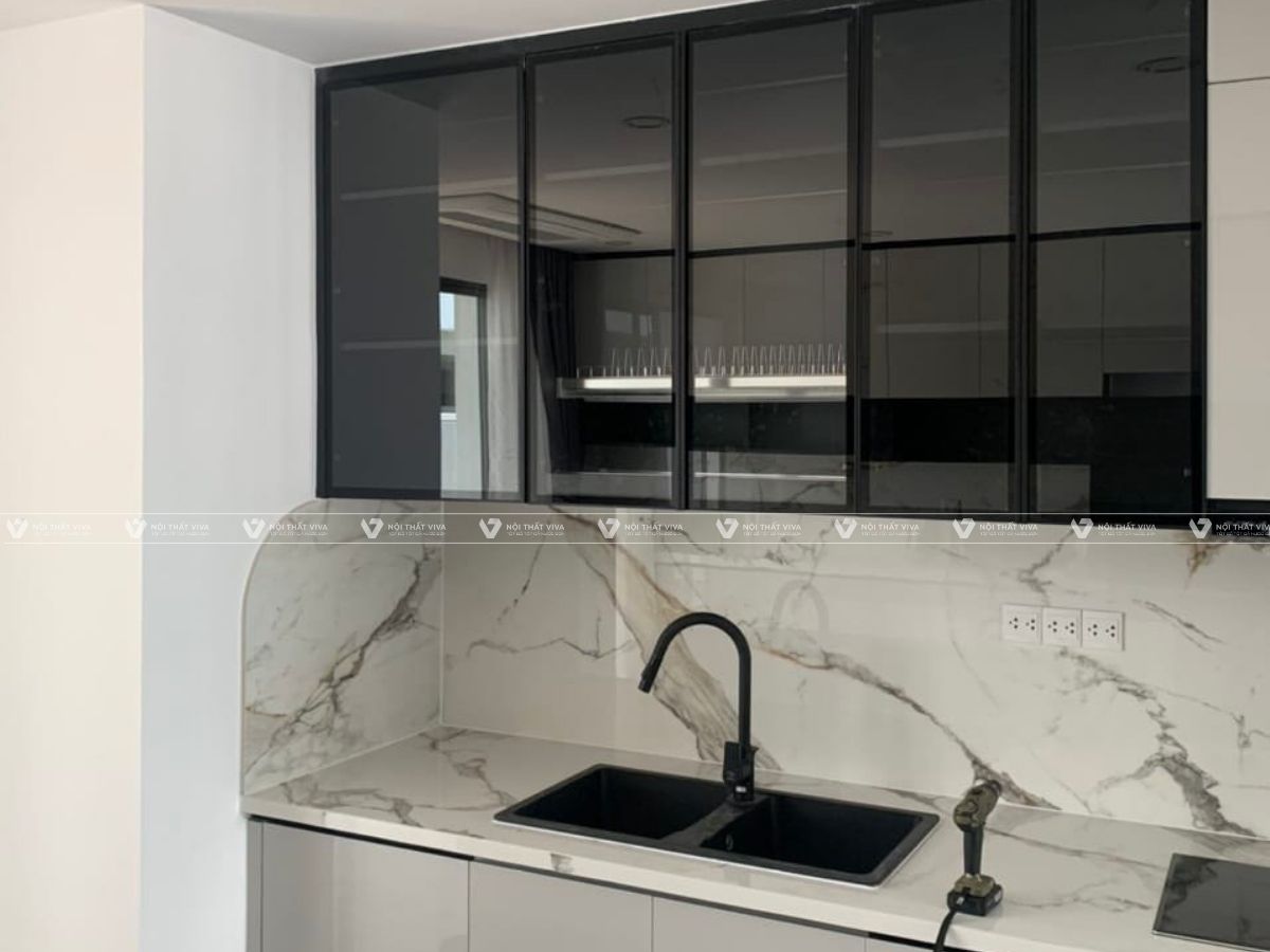 Tủ bếp cánh kính cường lực: xu hướng hiện đại, bền đẹp, báo giá mới nhất